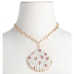 Betsey Johnson Shell Necklace NWT
